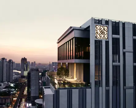 2 Bed Condo for Sale Near Surasak BTS - Image 14