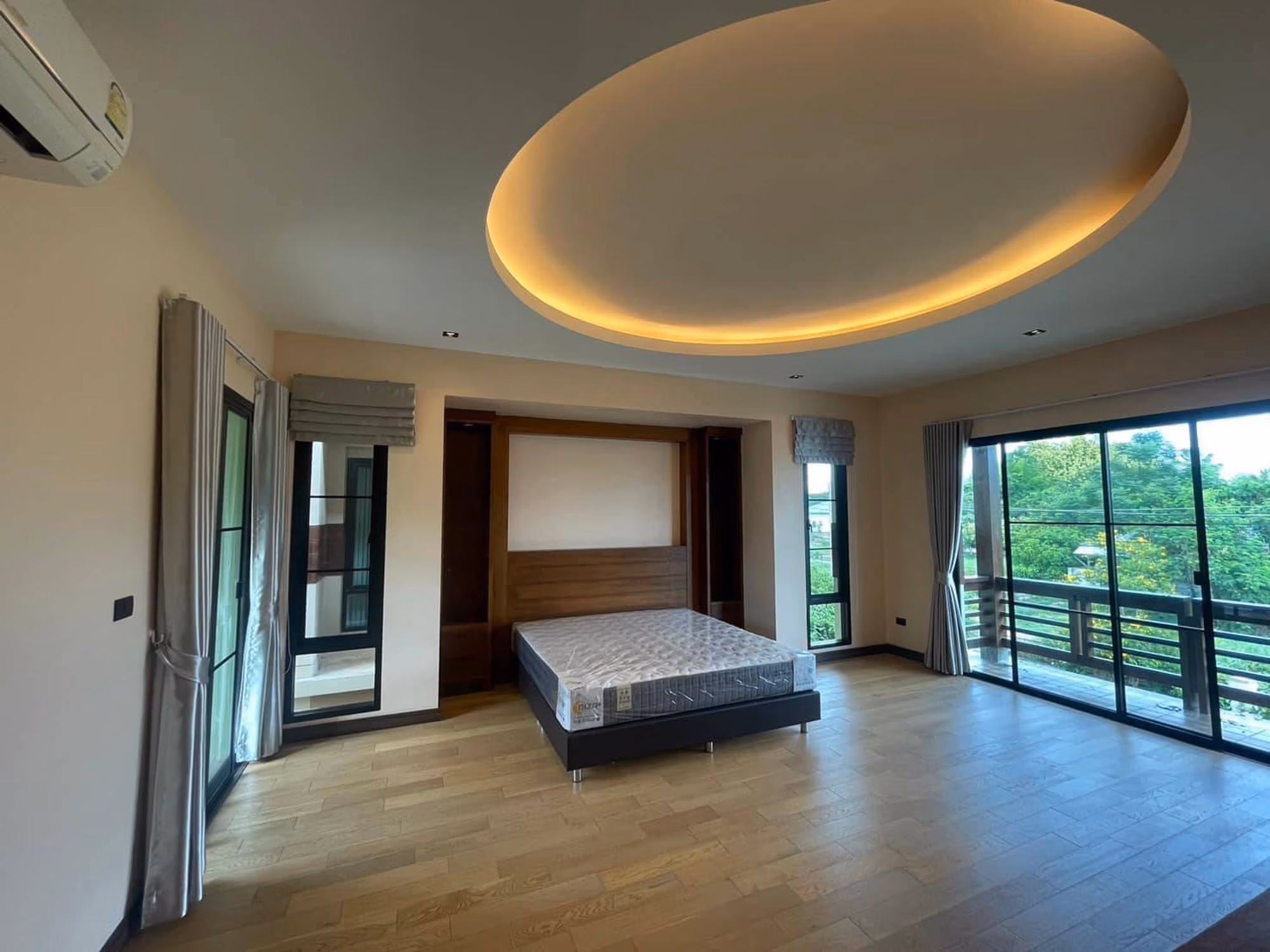 4 Bed House for Sale in อำเภอสันทราย - Image 7