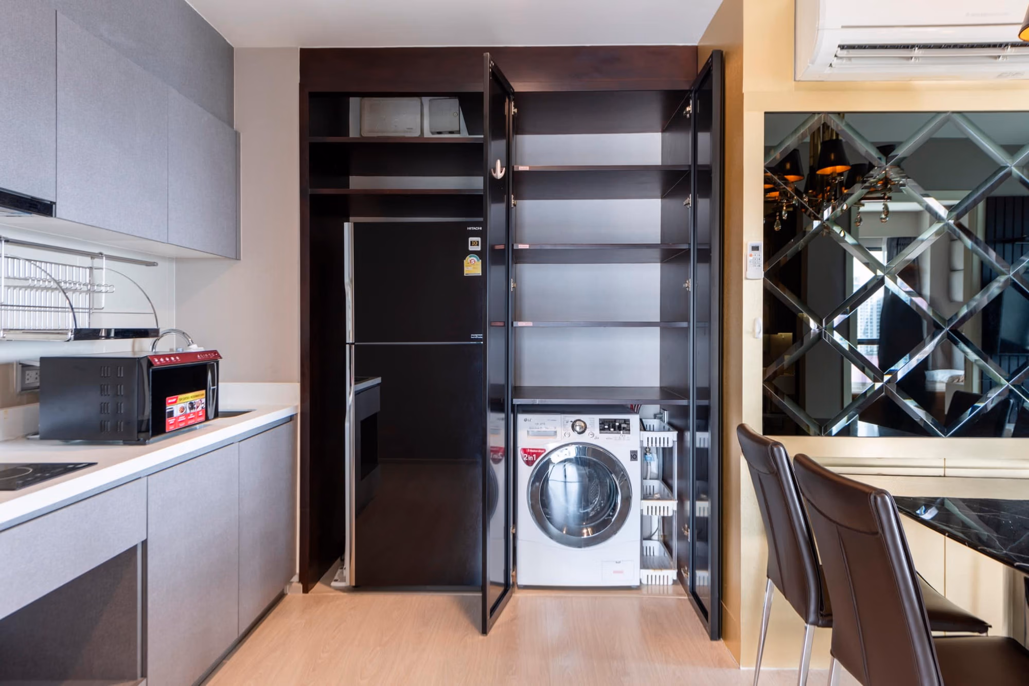 2 Bed Condo for Rent and Sale  Near Phra Ram 9 MRT - Image 8