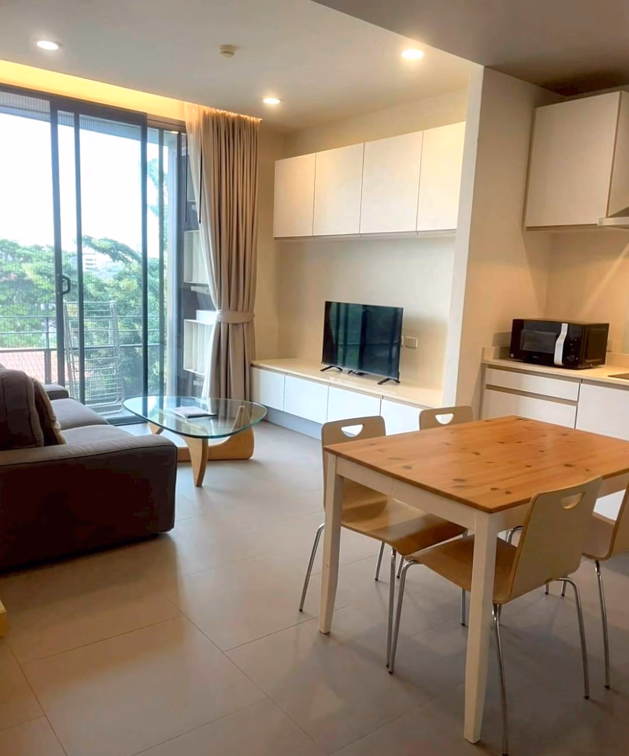 2 Bed Condo for Rent in Watthana - Image 1