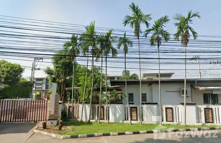 4 Bed House for Sale in San Kamphaeng - Image 28