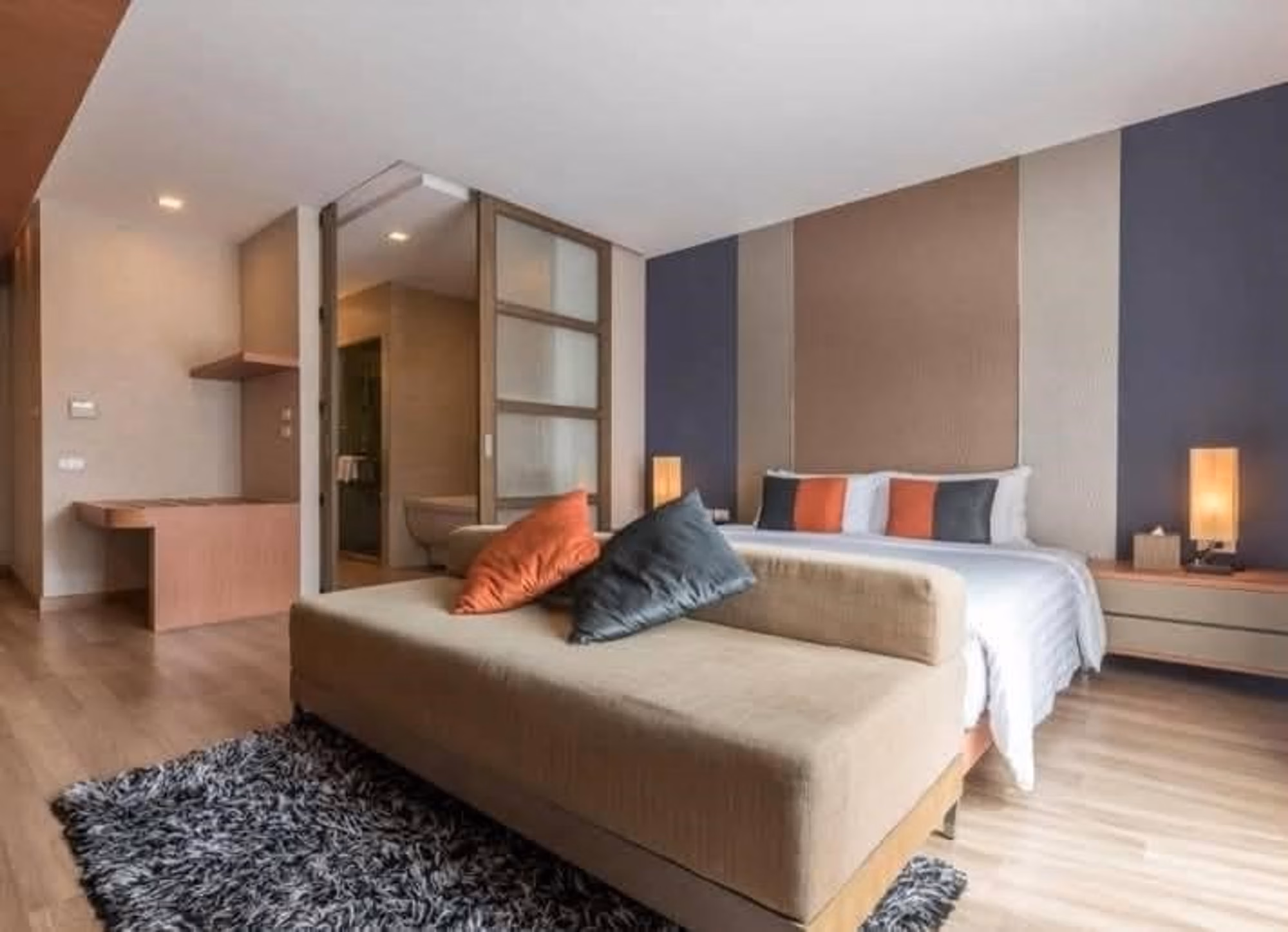 42 Bed Commercial for Sale in Khlong Toei - Image 4