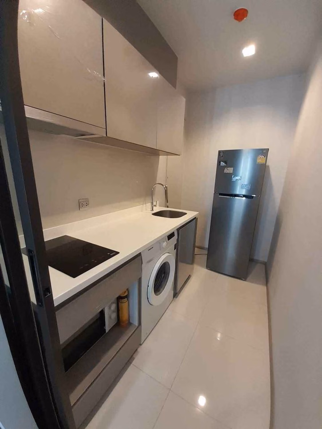 Condo for Rent at Life Asoke - Rama 9 - Image 5