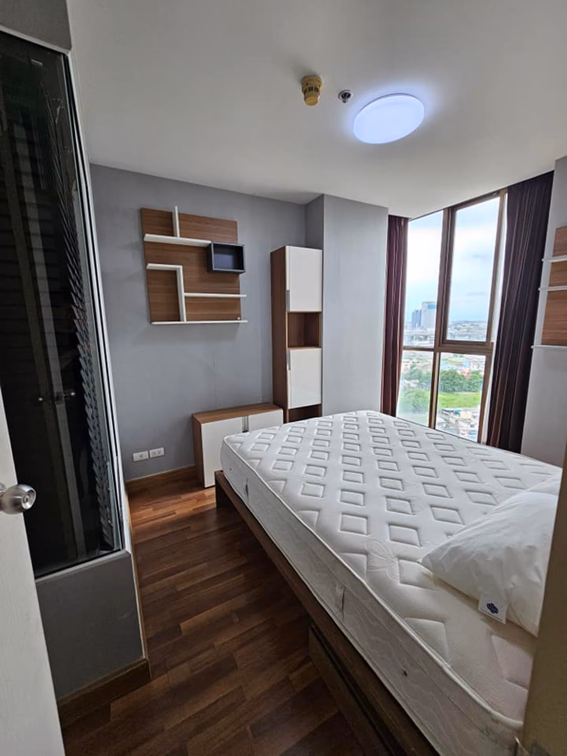 1 Bed Condo for Rent  Near Udom Suk BTS - Image 2