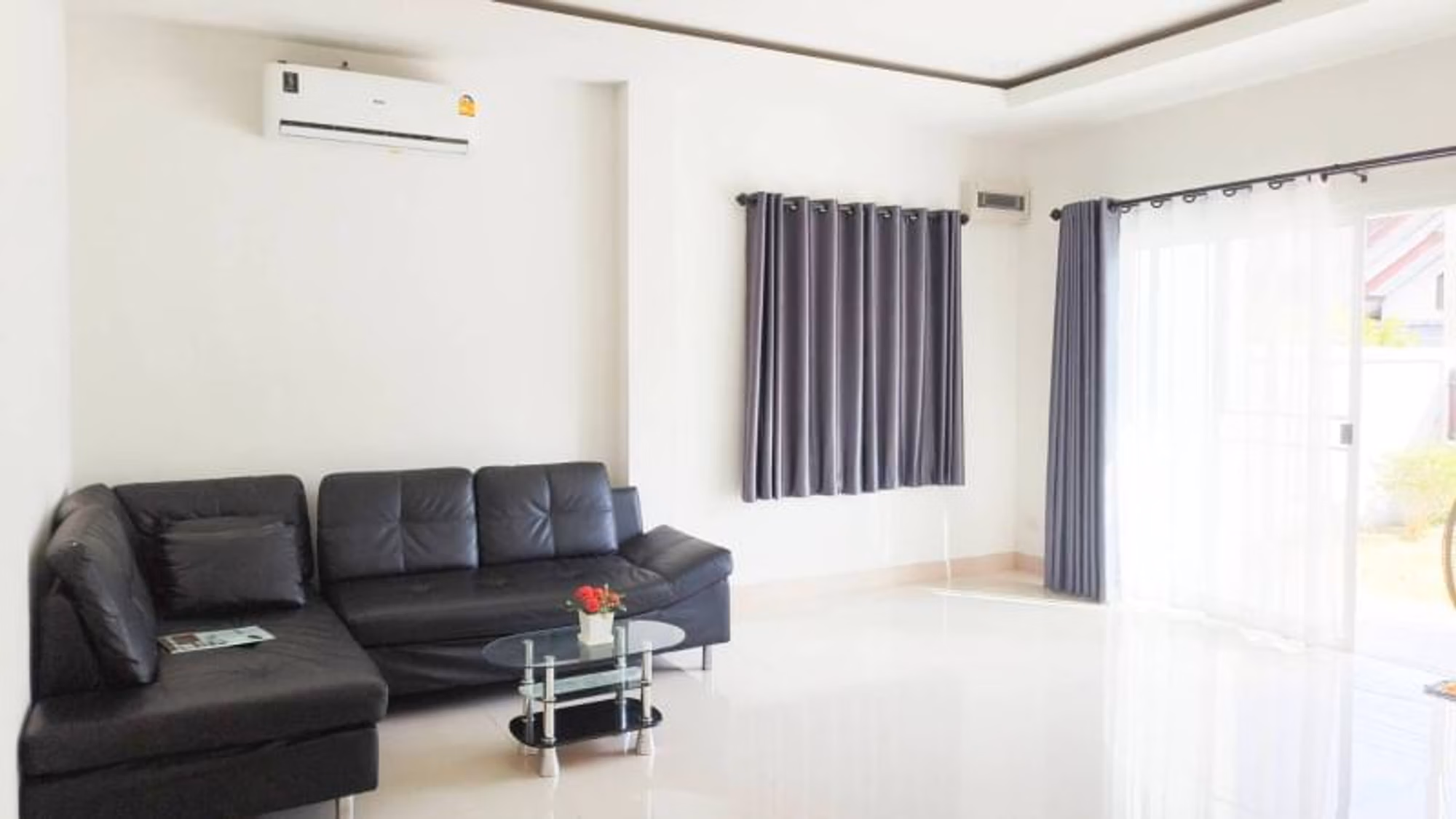 4 Bed House for Rent in Mueang Chiang Mai - Image 2