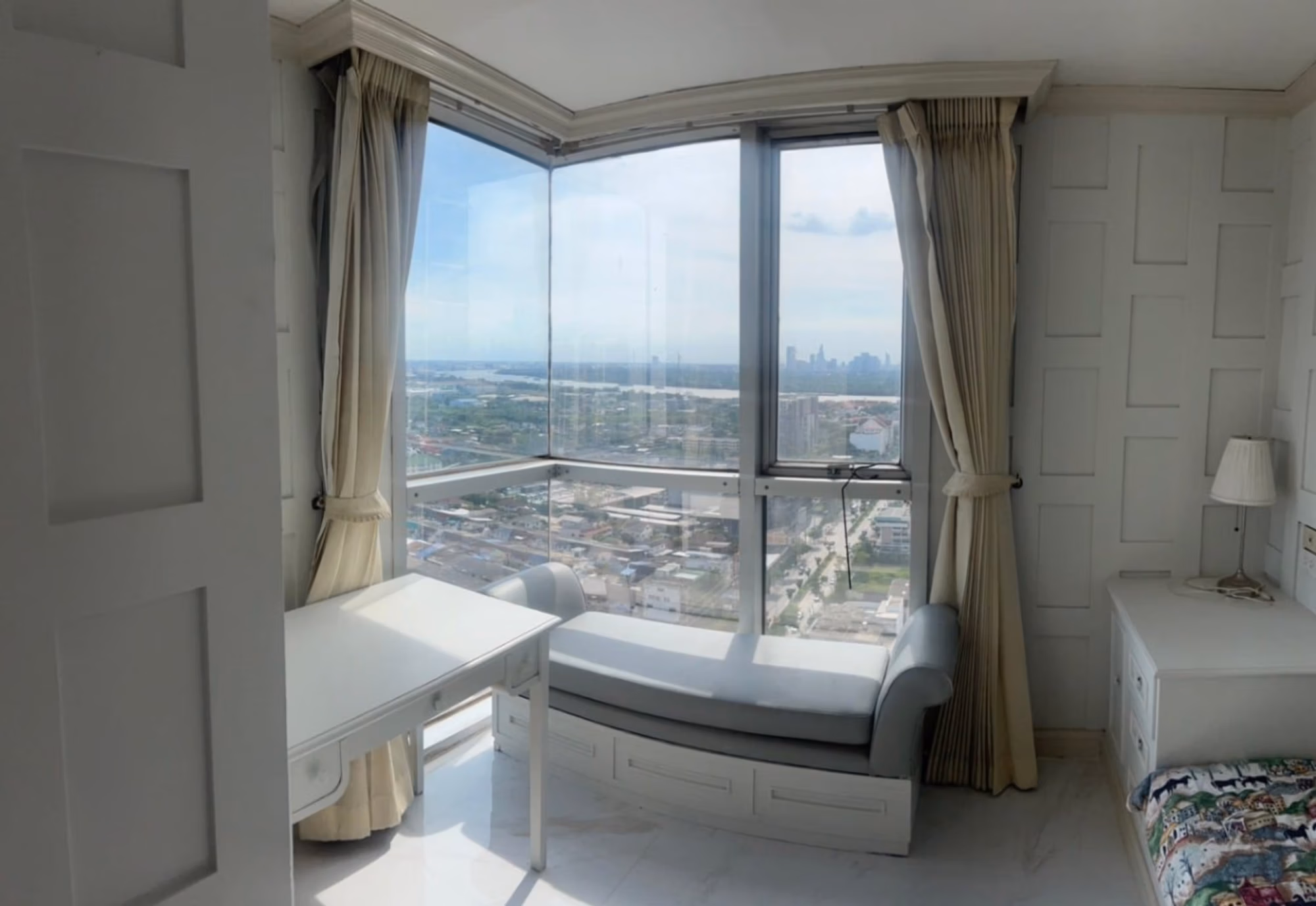2 Bed Condo for Rent in - Image 3