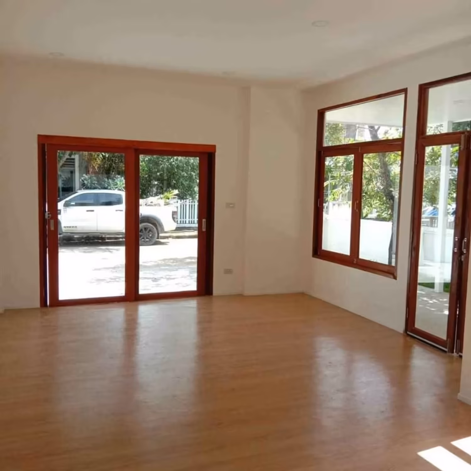 3 Bedroom House - Image 13