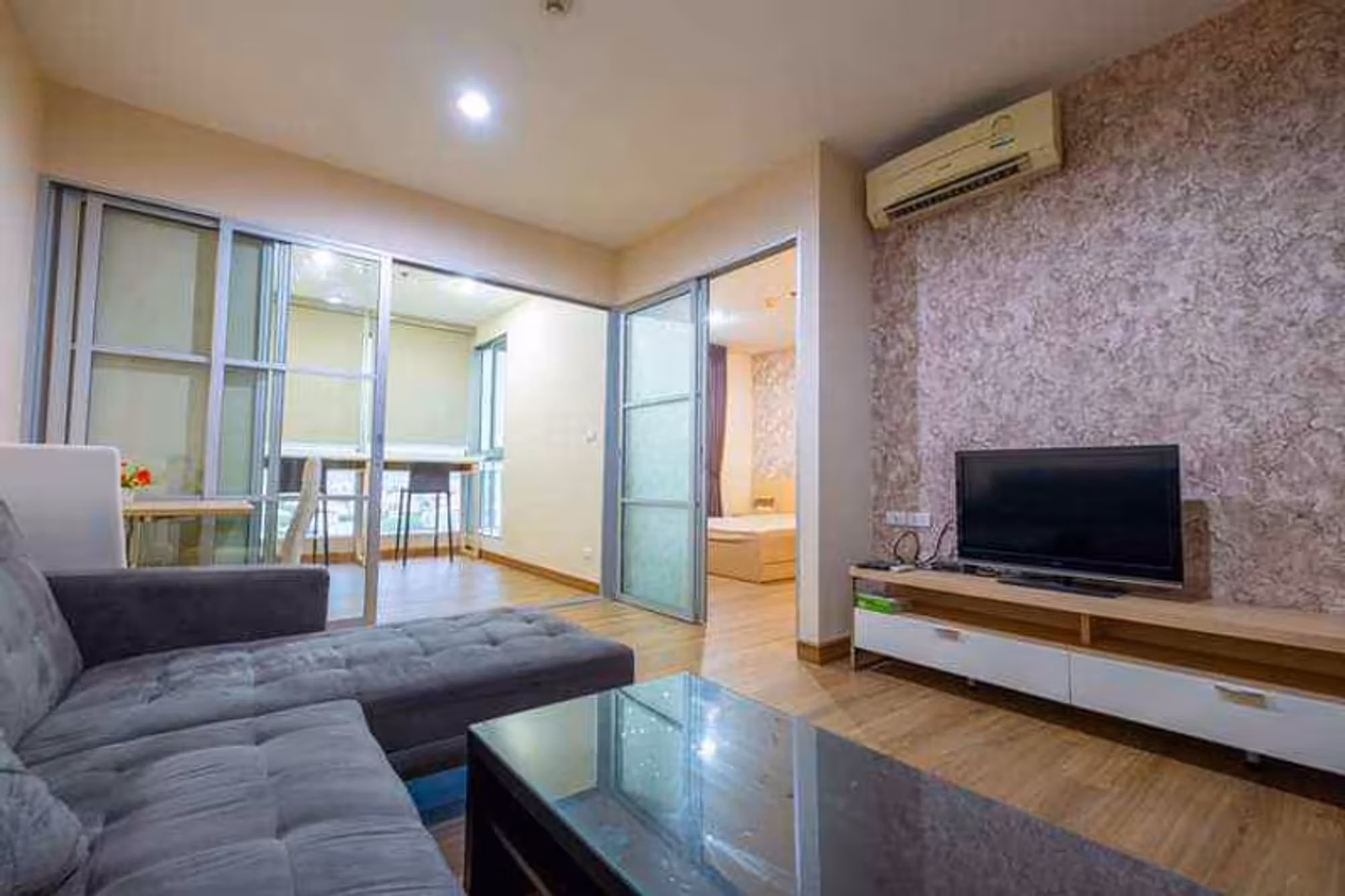 Condo - Image 1