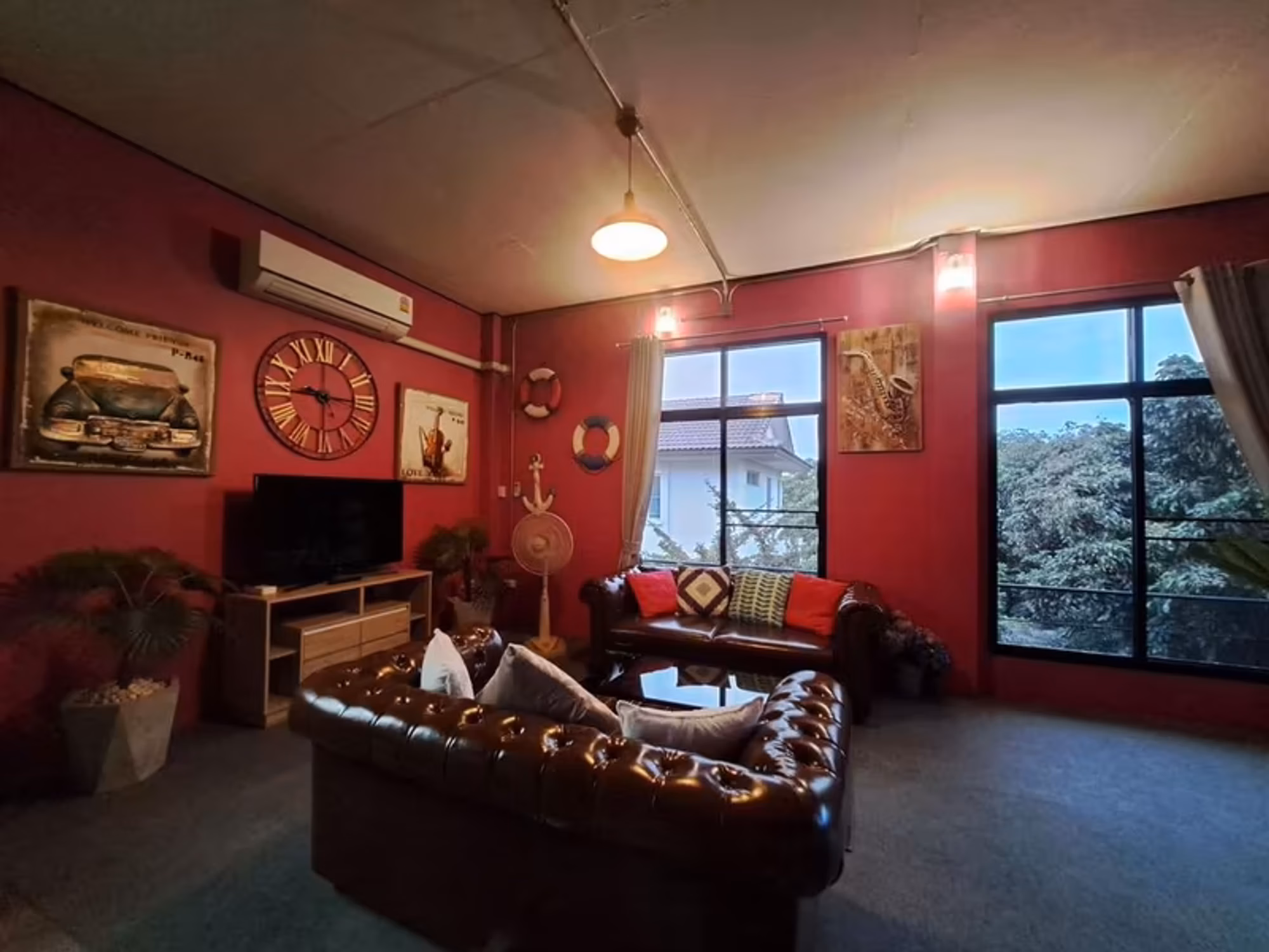 2-Story Loft Style House for Rent - Image 7