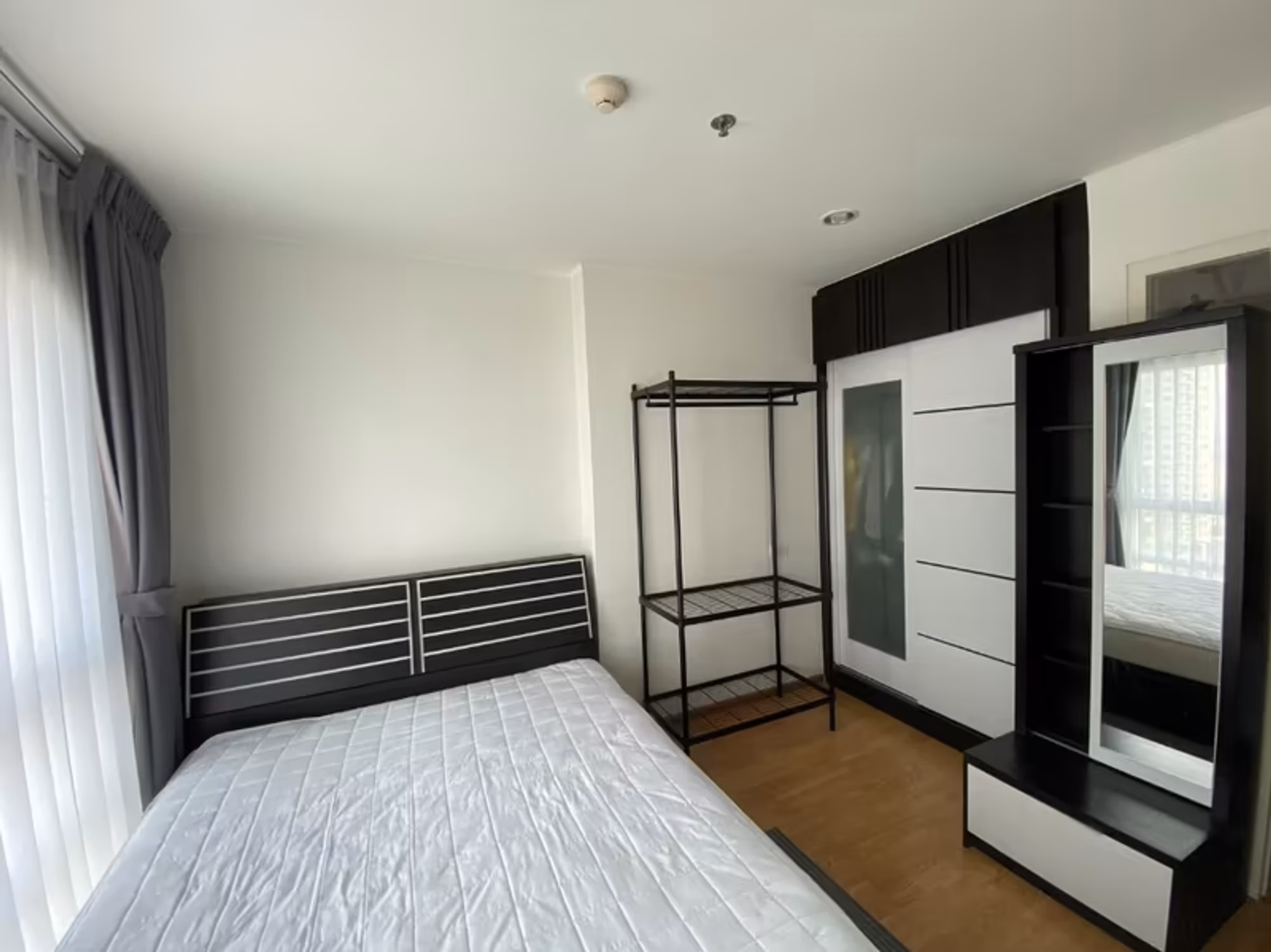 Condo - Image 1
