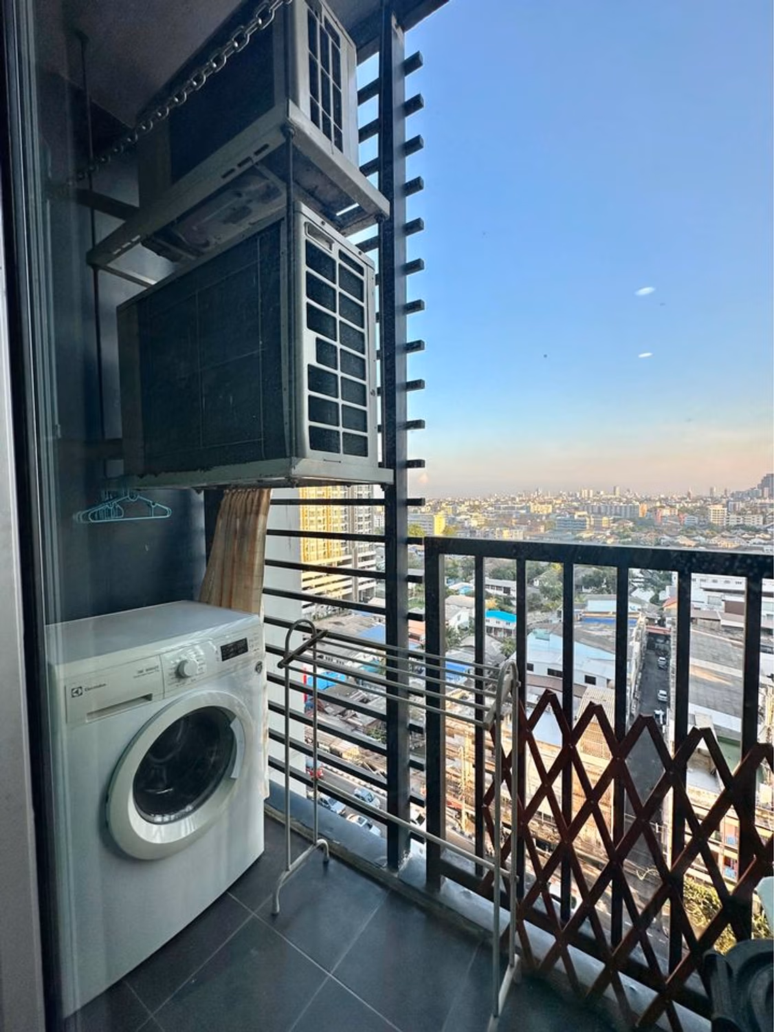 1 Bedroom Condo - Image 6