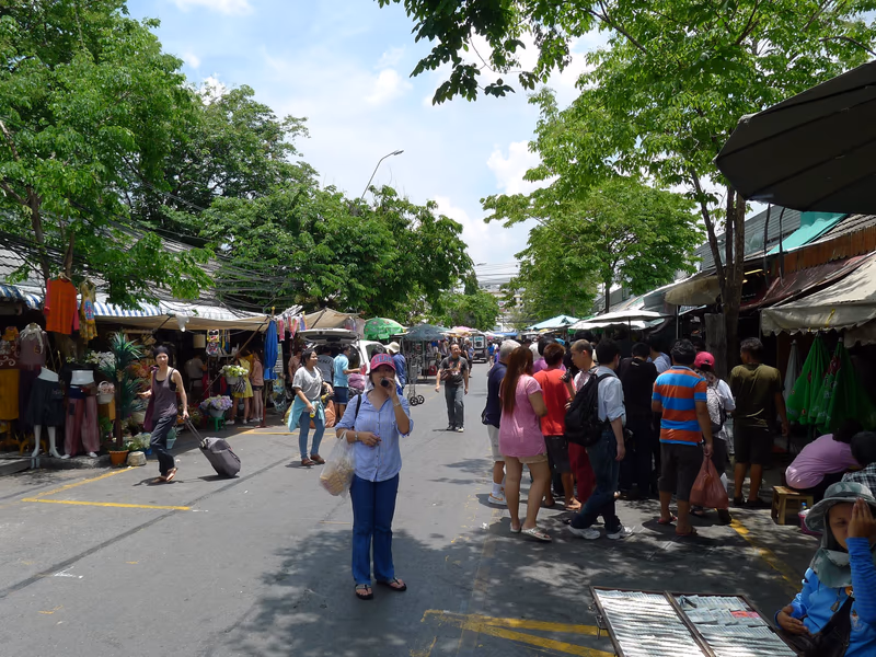 Kamphaeng Phet Station (BL12)