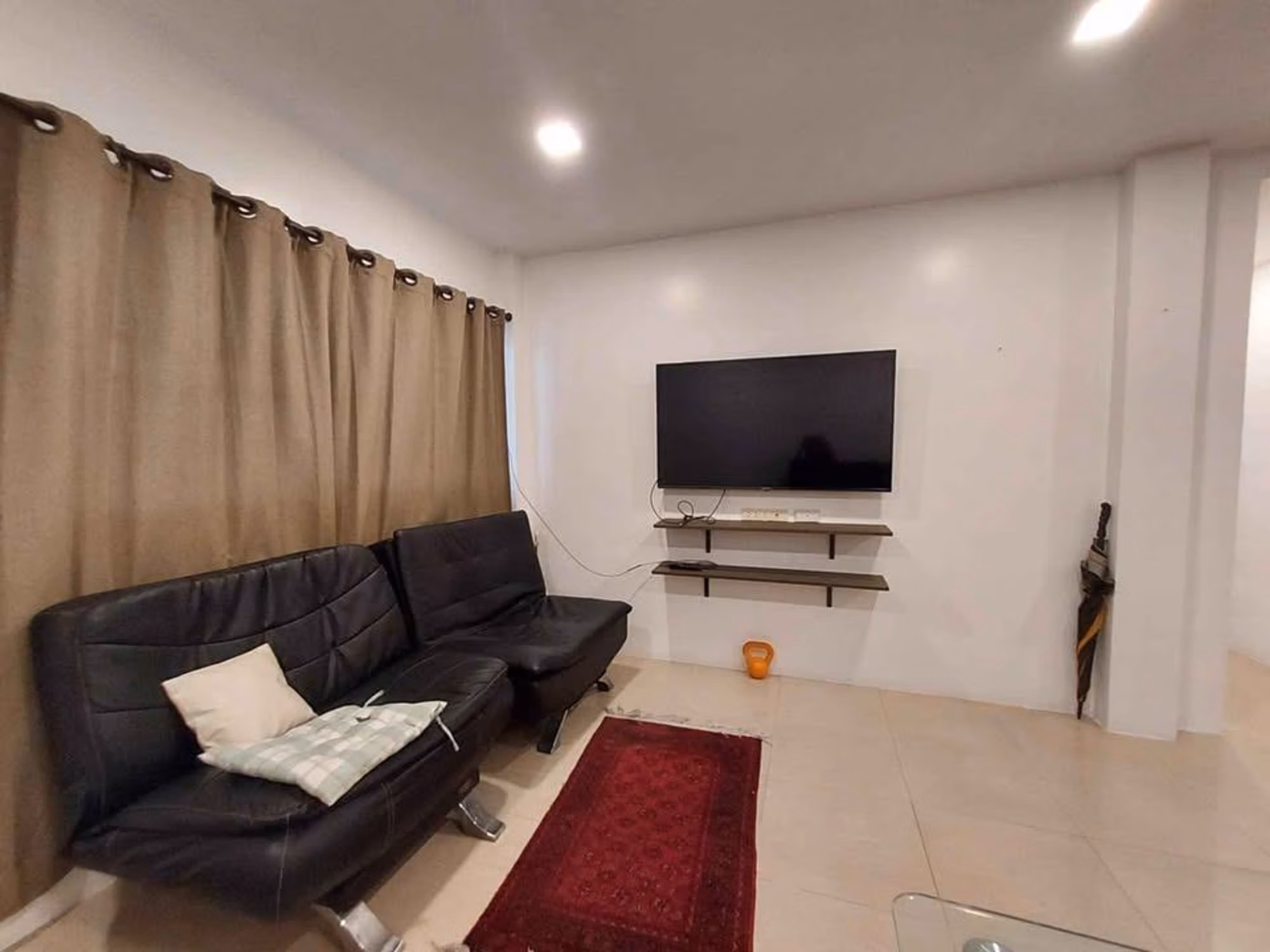 2 Bed Condo for Rent in Watthana - Image 1