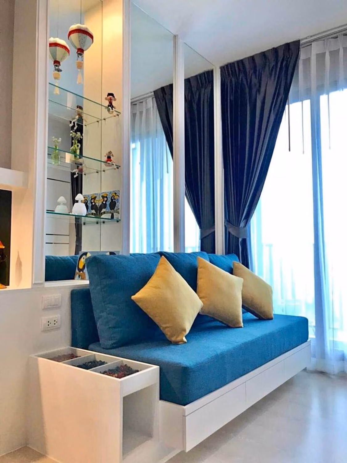 Condo - Image 2