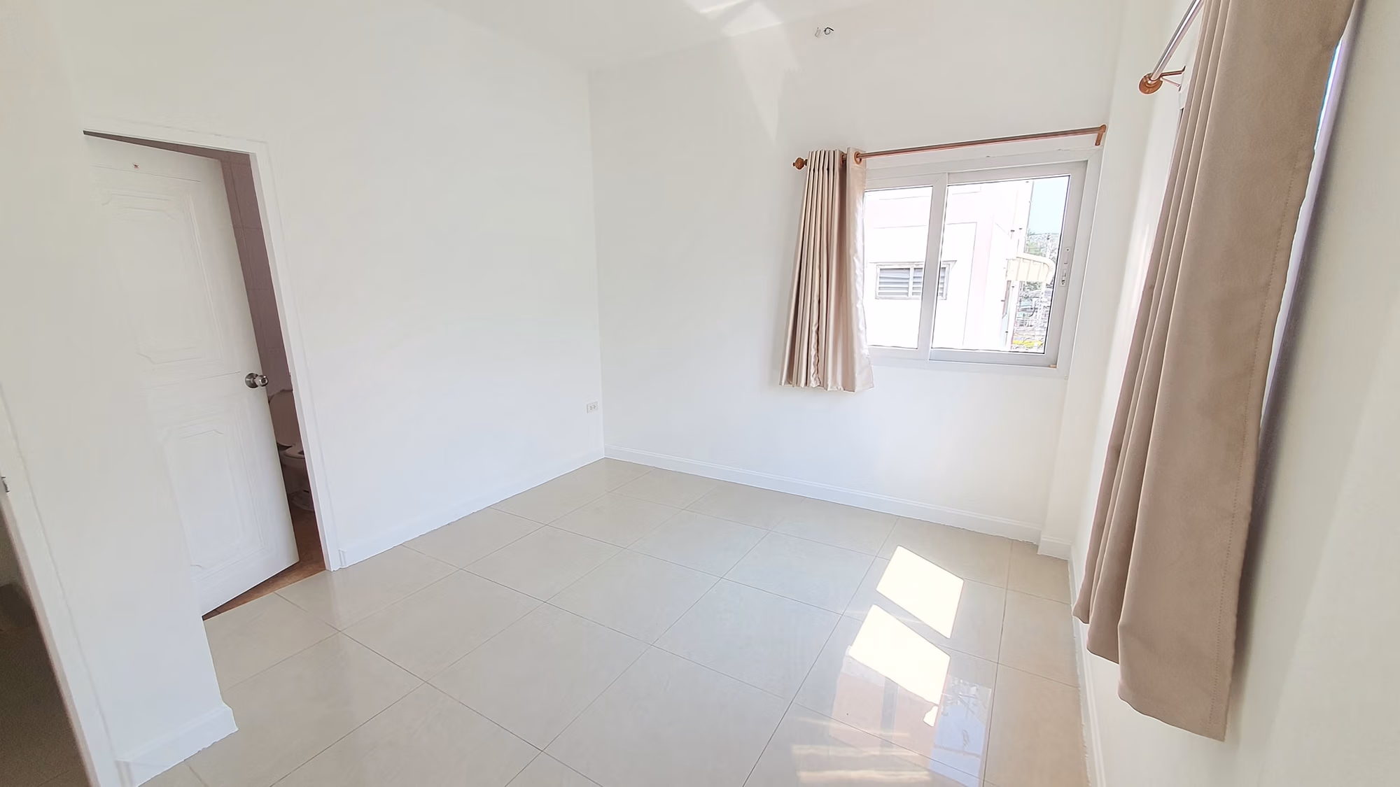 4 ห้องนอน Townhouse สำหรับ จำหน่าย ใน ดอนเมือง - Image 10