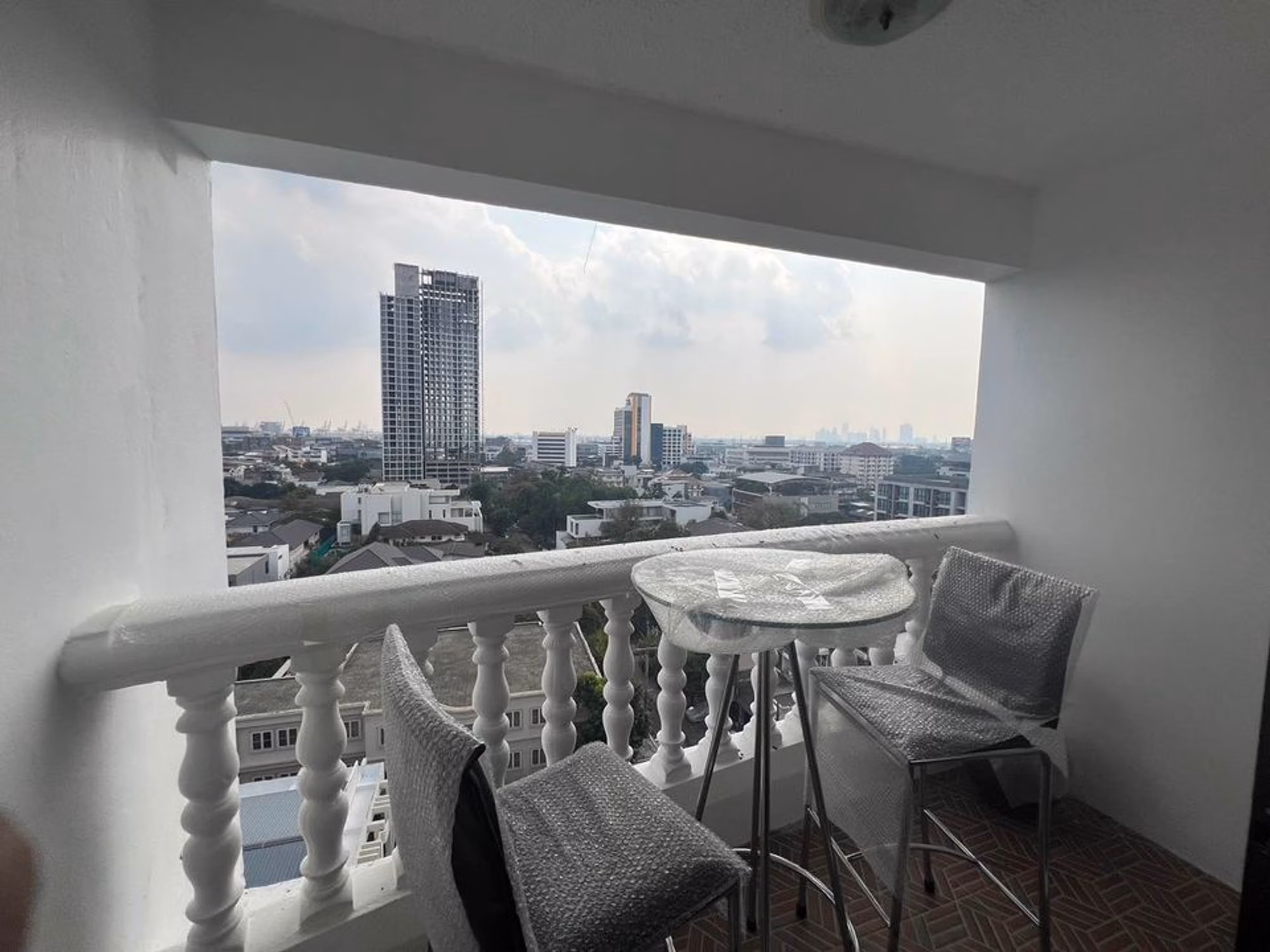 Condo for Rent at 38 Mansion - Image 5