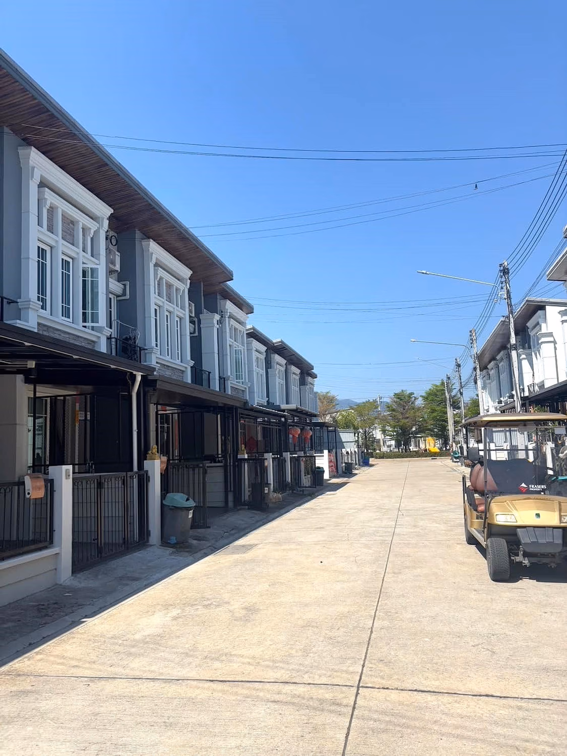 4 Bed Townhouse for Rent in Mueang Chiang Mai - Image 1