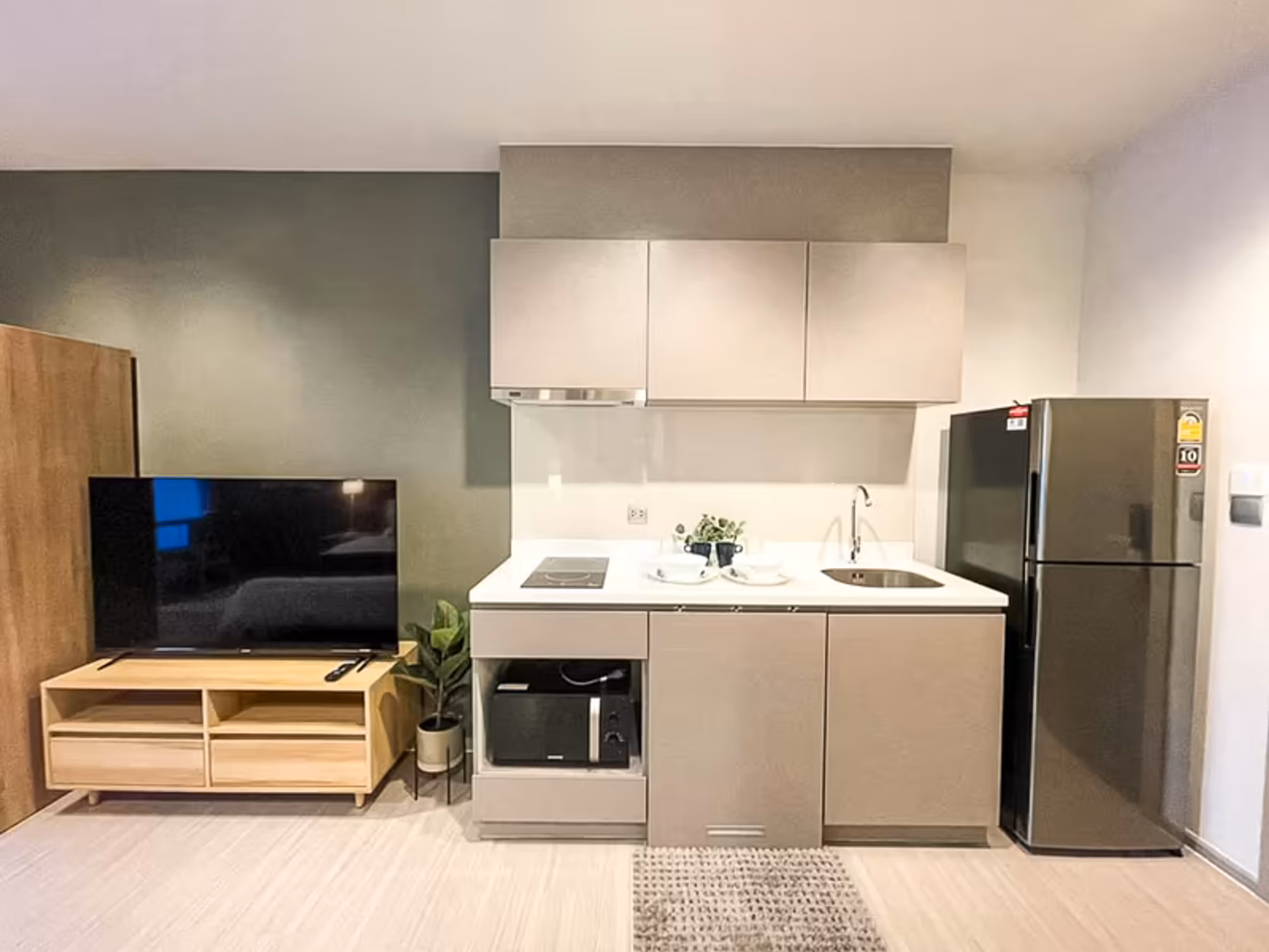 Condo for Rent at Life Asoke - Rama 9 - Image 2