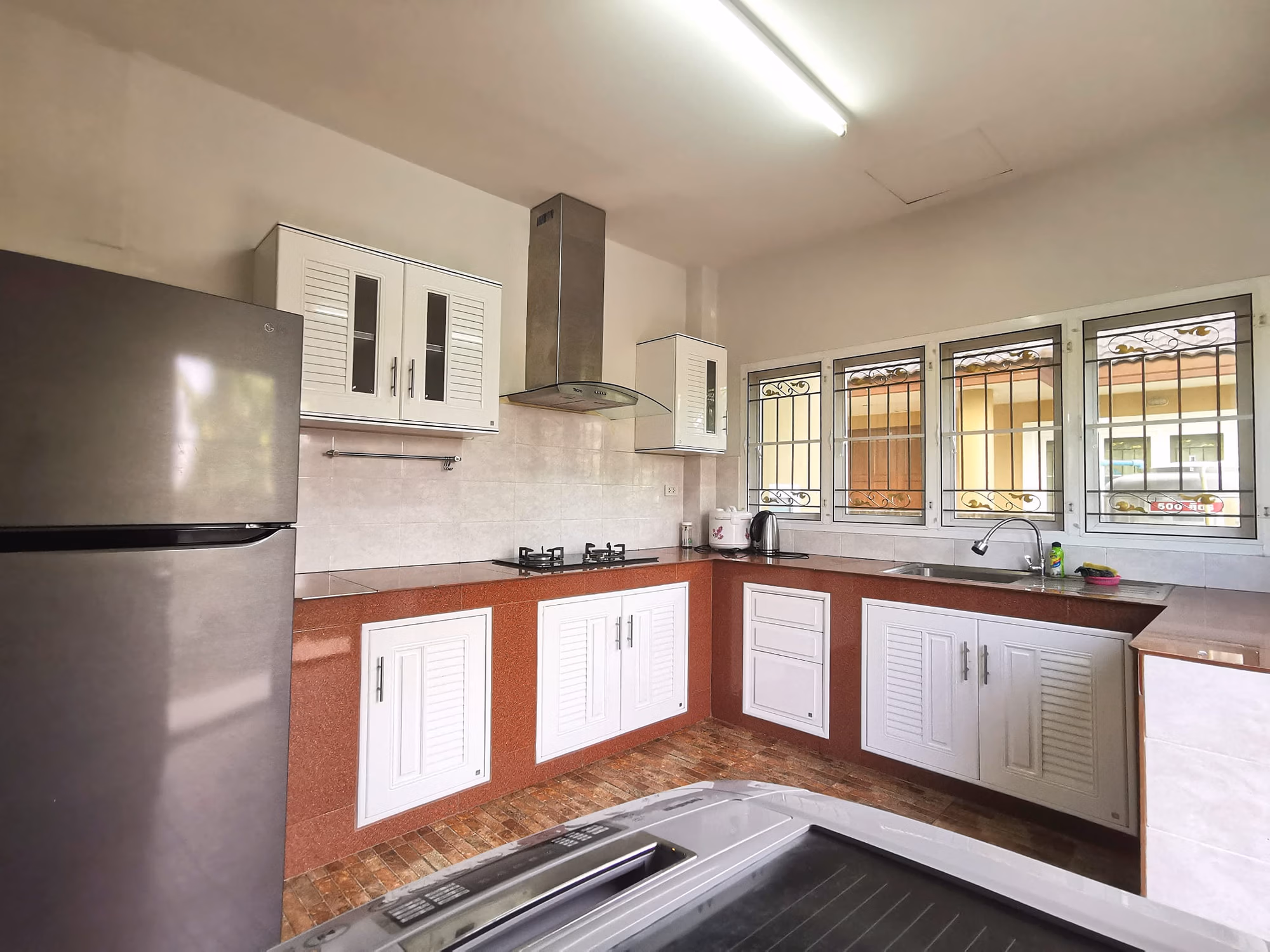 2 Bed House for Rent in Mueang Chiang Mai - Image 15