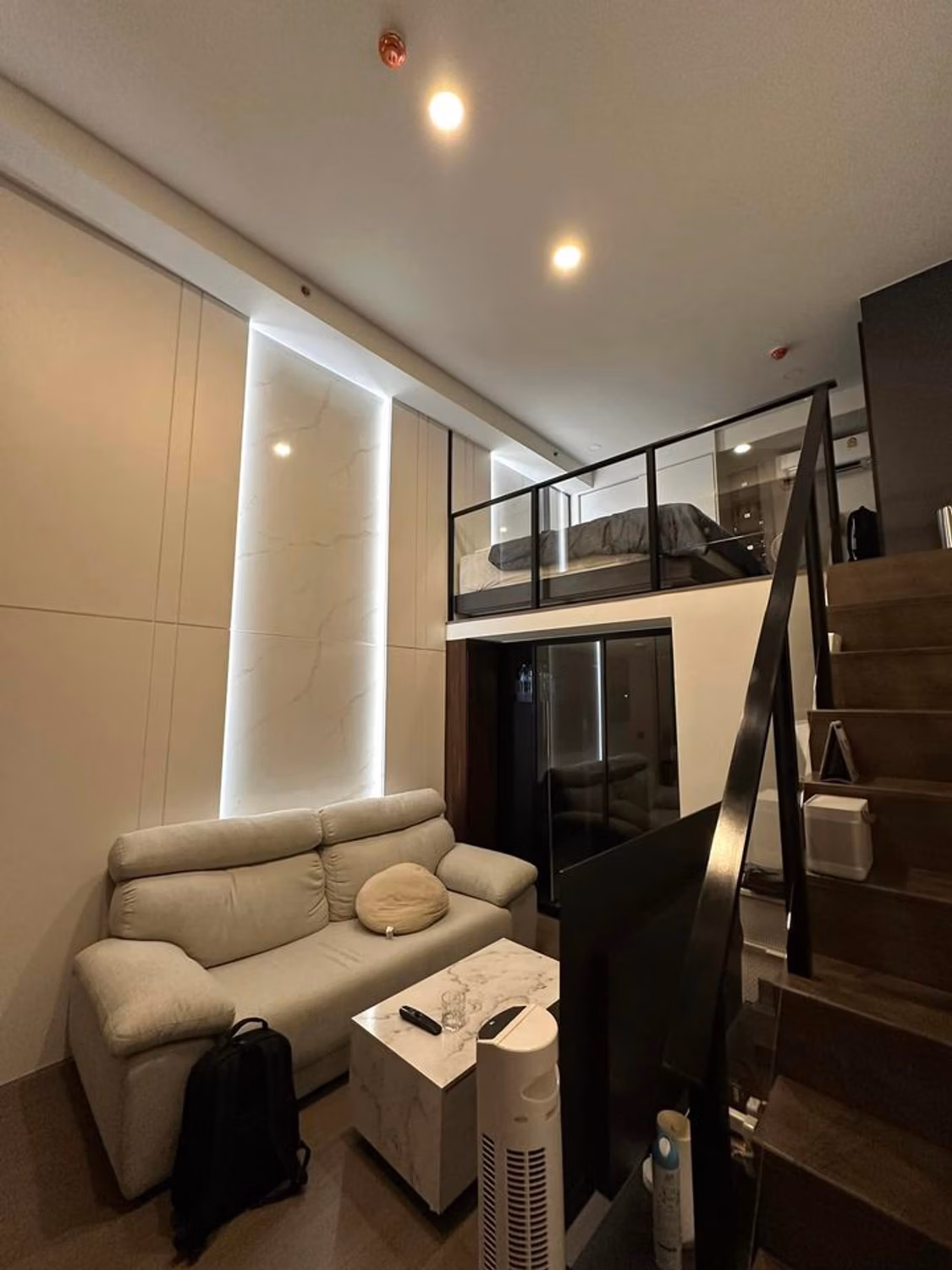 1 Bed Condo for Rent Near Hua Lamphong MRT - Image 1