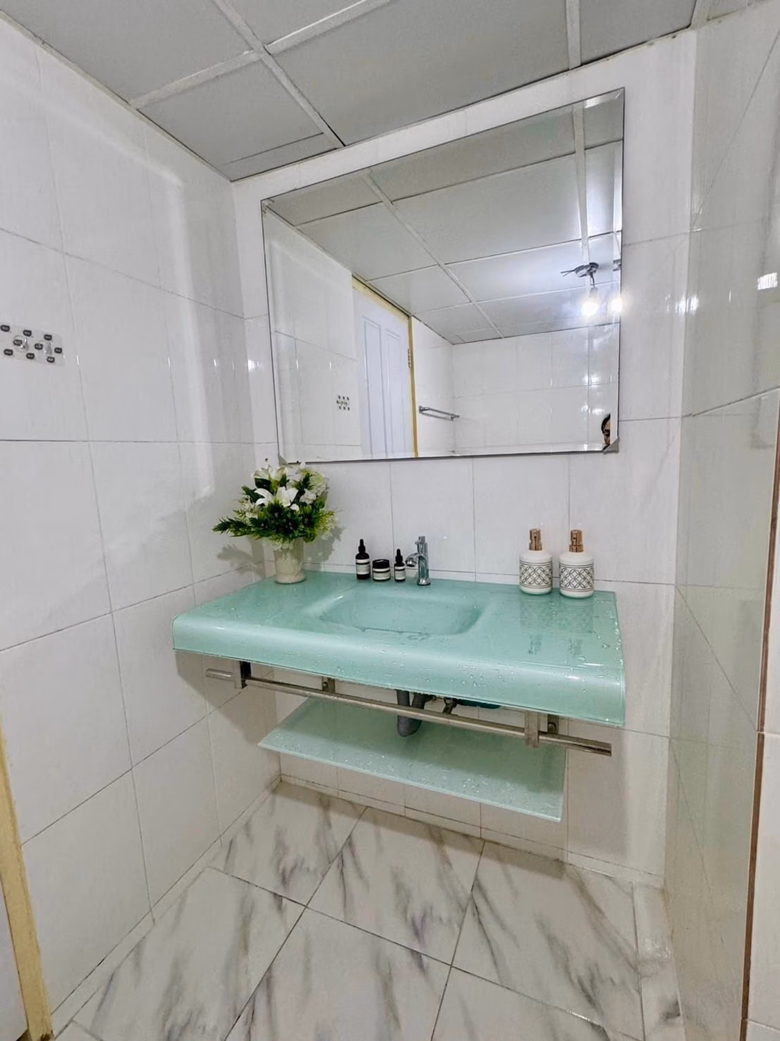Condo - Image 7