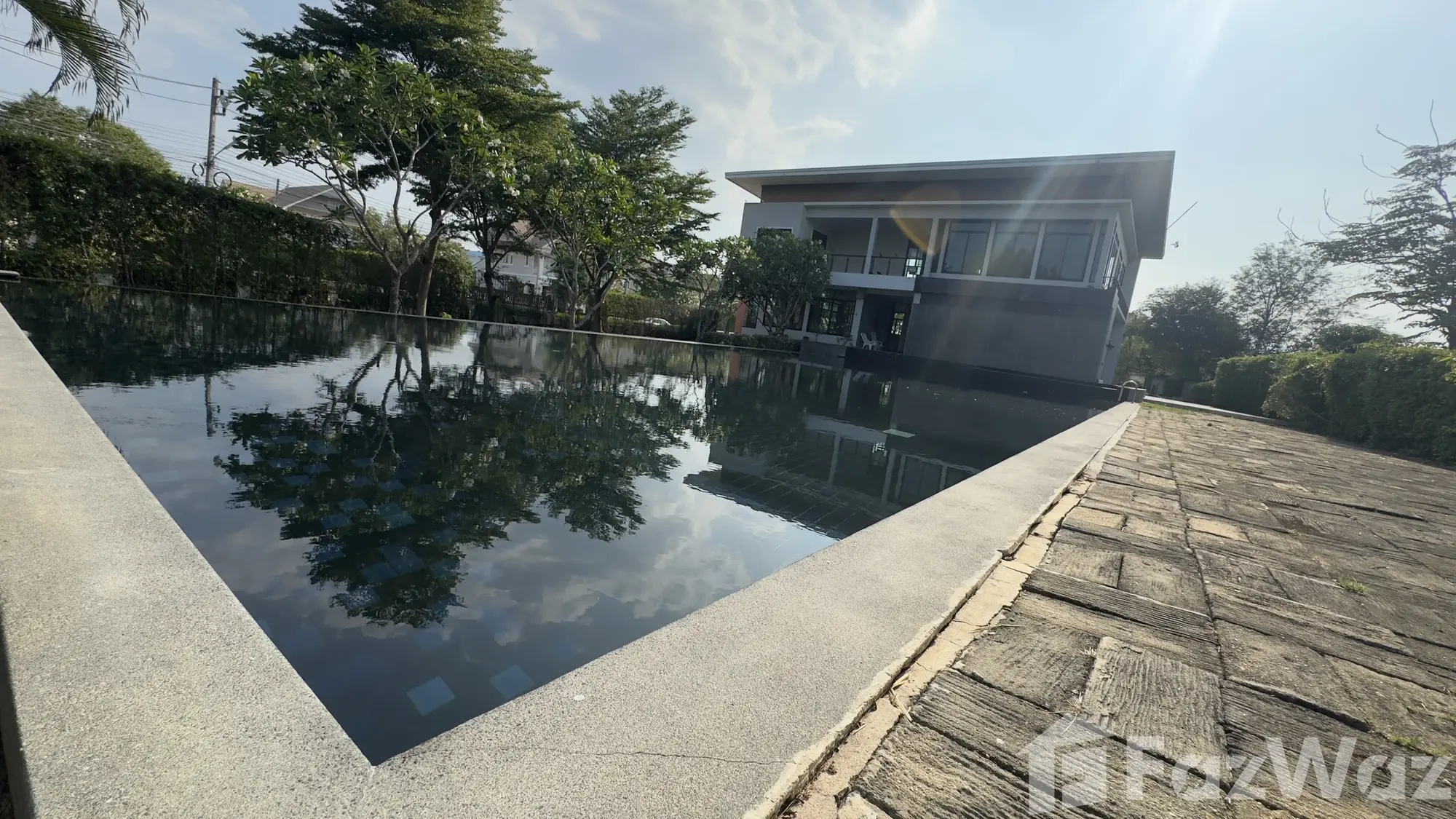Detached House - Image 82