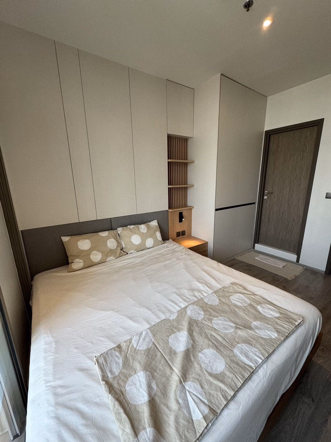 1 Bedroom Condo - Image 12