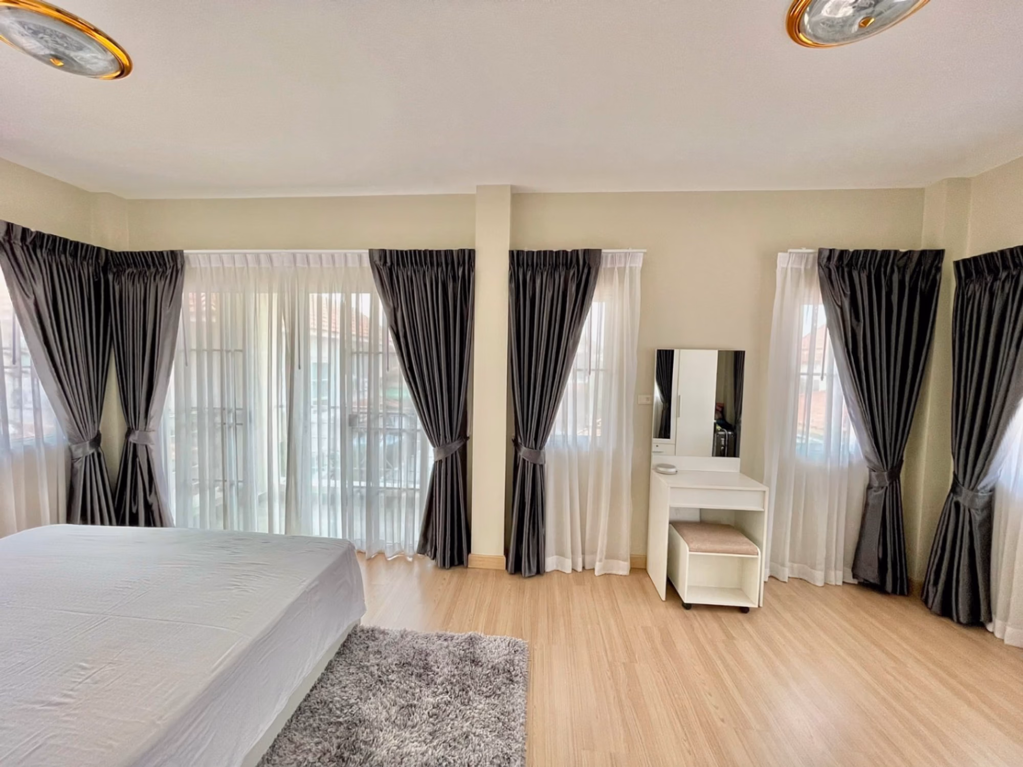 3 Bed House for Sale in San Kamphaeng - Image 13