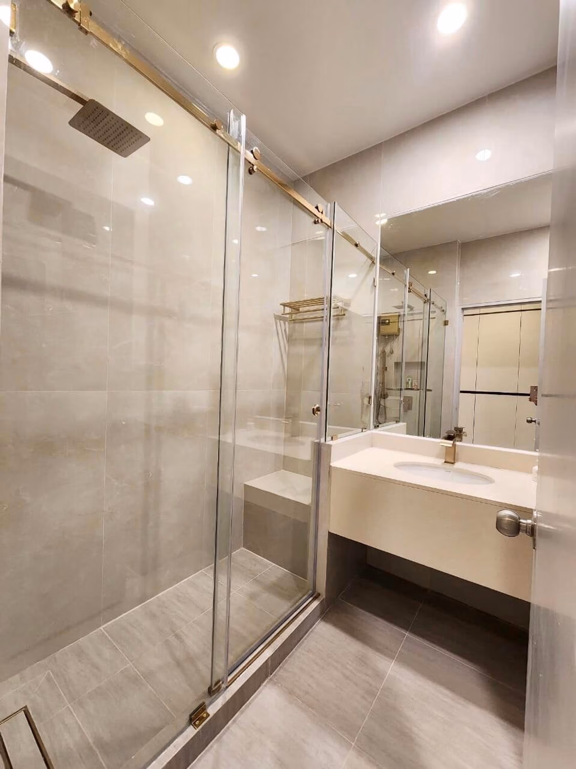 Condo for Rent at Trendy Condominium Sukhumvit 13 - Image 12