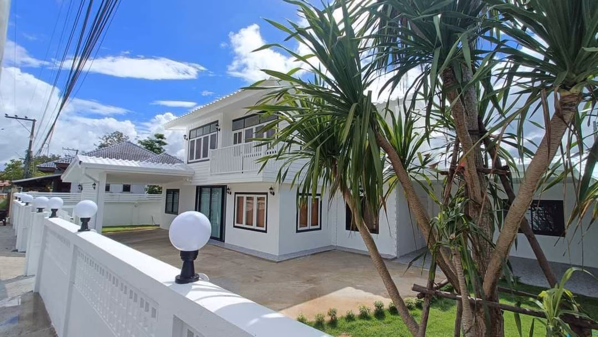 4 Bed House for Sale in San Pa Tong District - Image 1