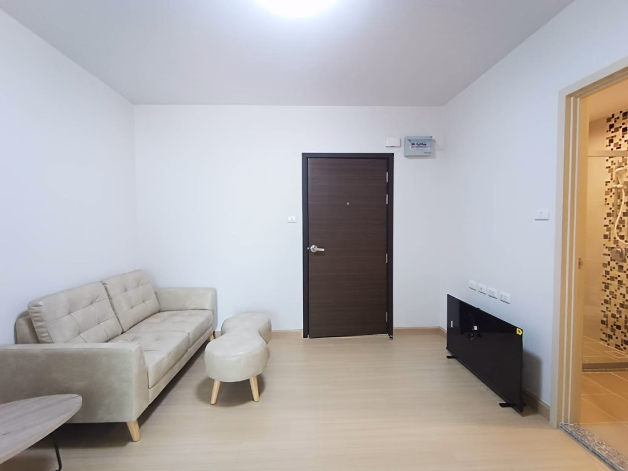 1 Bed Condo for Rent in Huai Khwang - Image 1