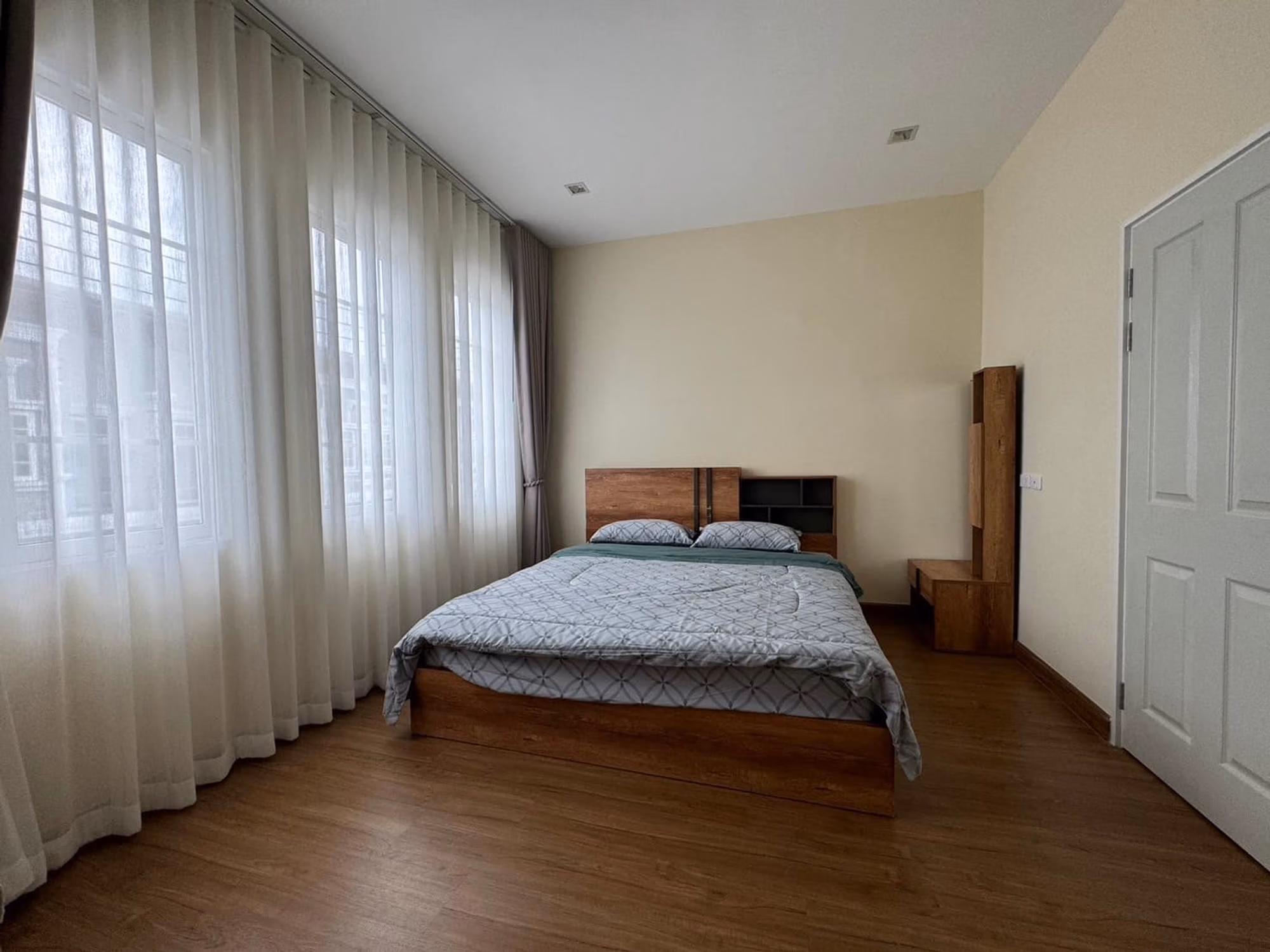4 Bed Townhouse for Rent in Mueang Chiang Mai - Image 5