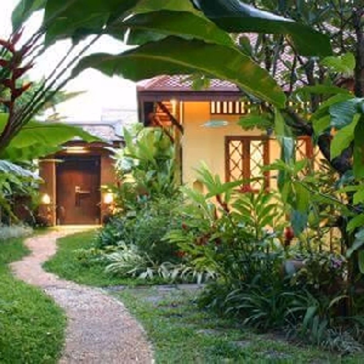 รหัส 1422 บ้านสไตล์รีสอร์ทติดน้ำปิง - Image 1