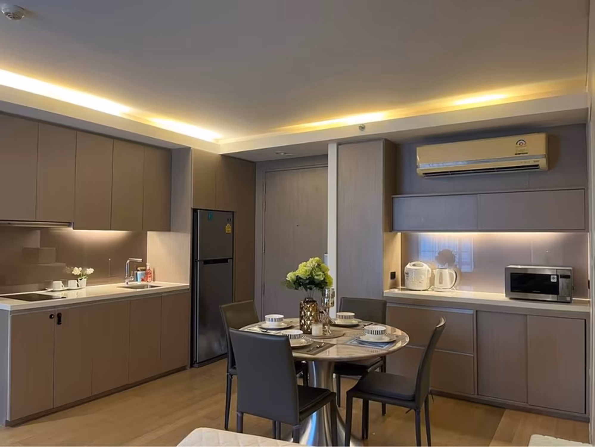 1 Bedroom Condo - Image 2