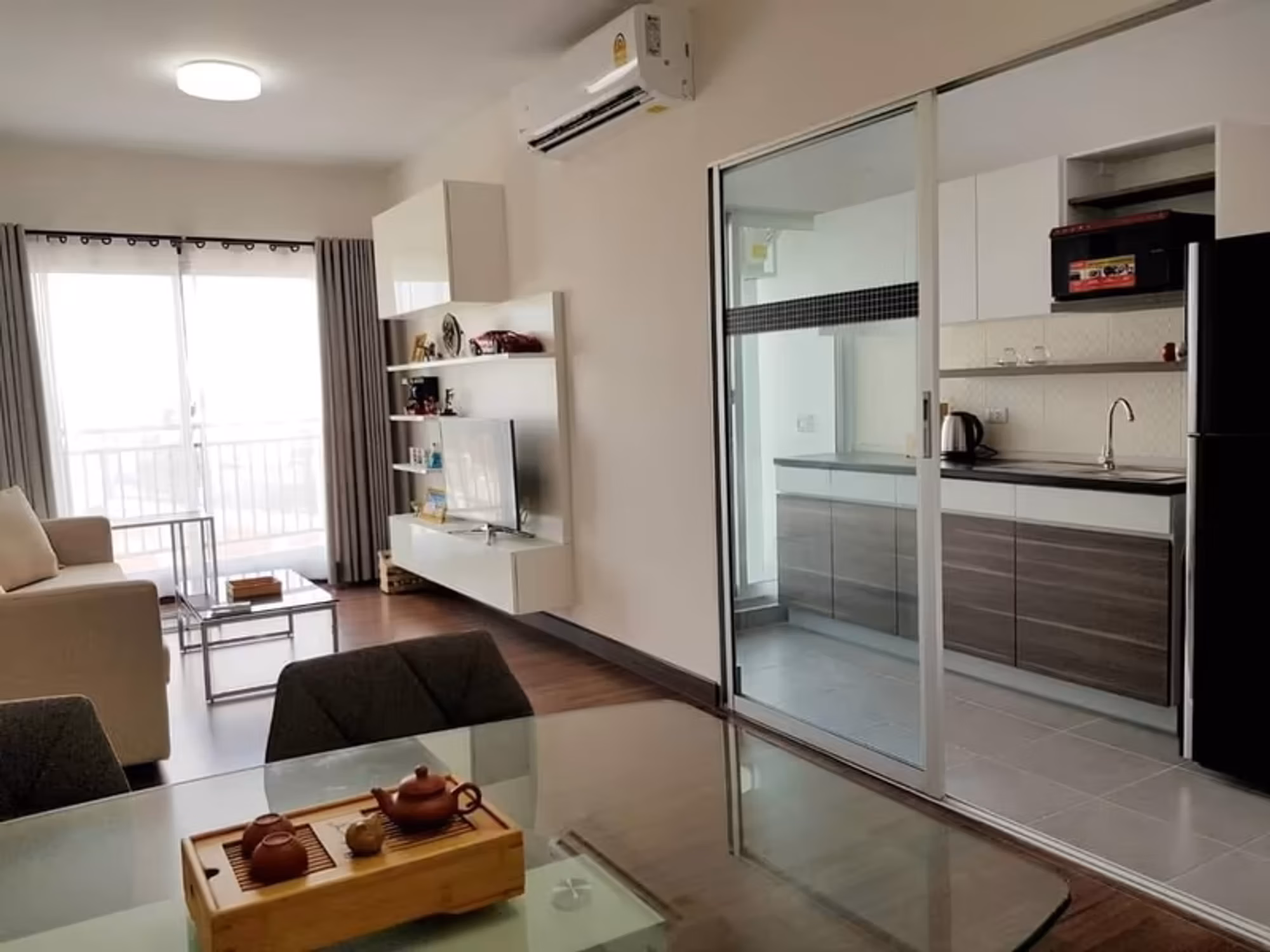 Condo - Image 2