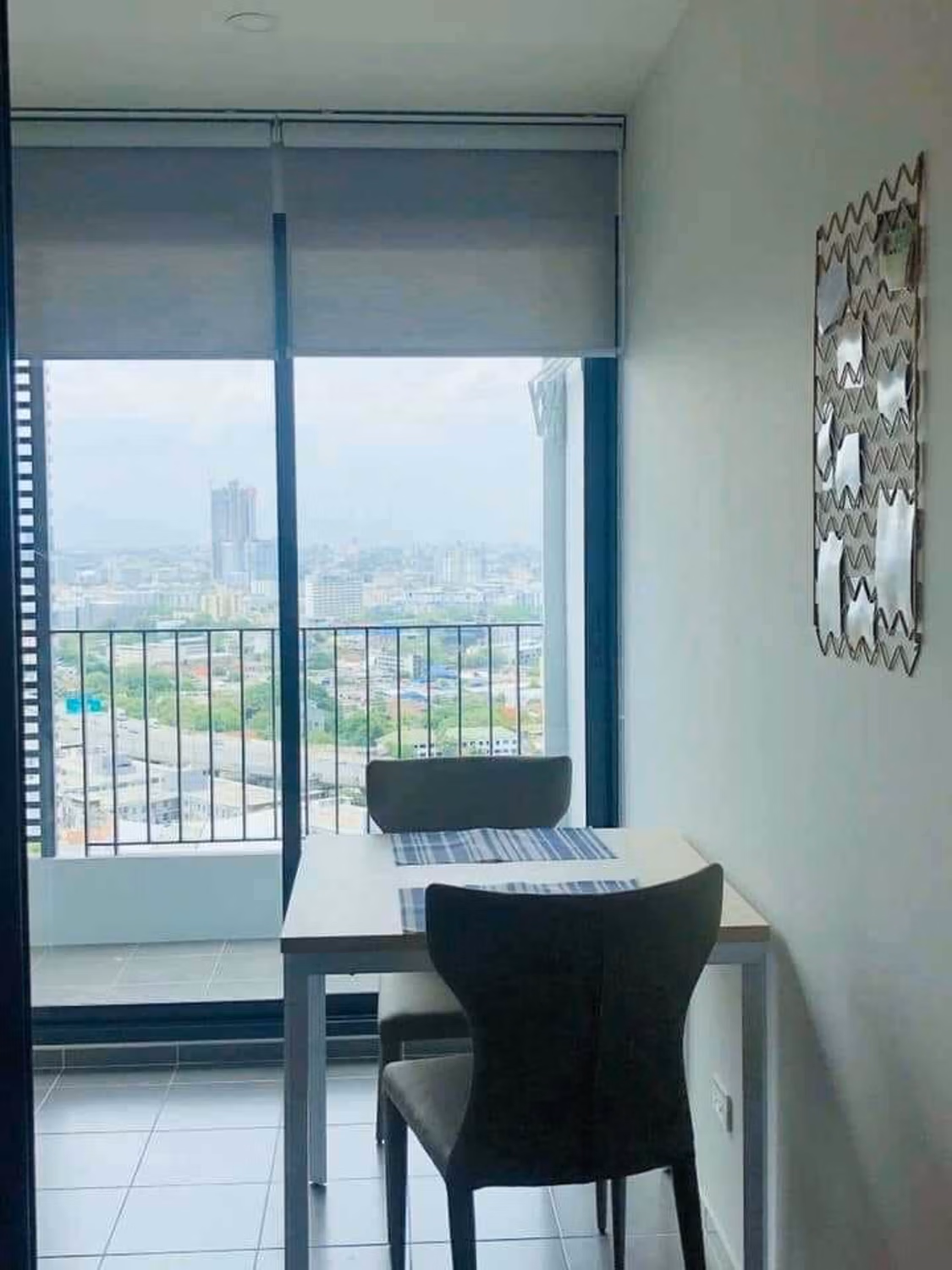 Condo - Image 2