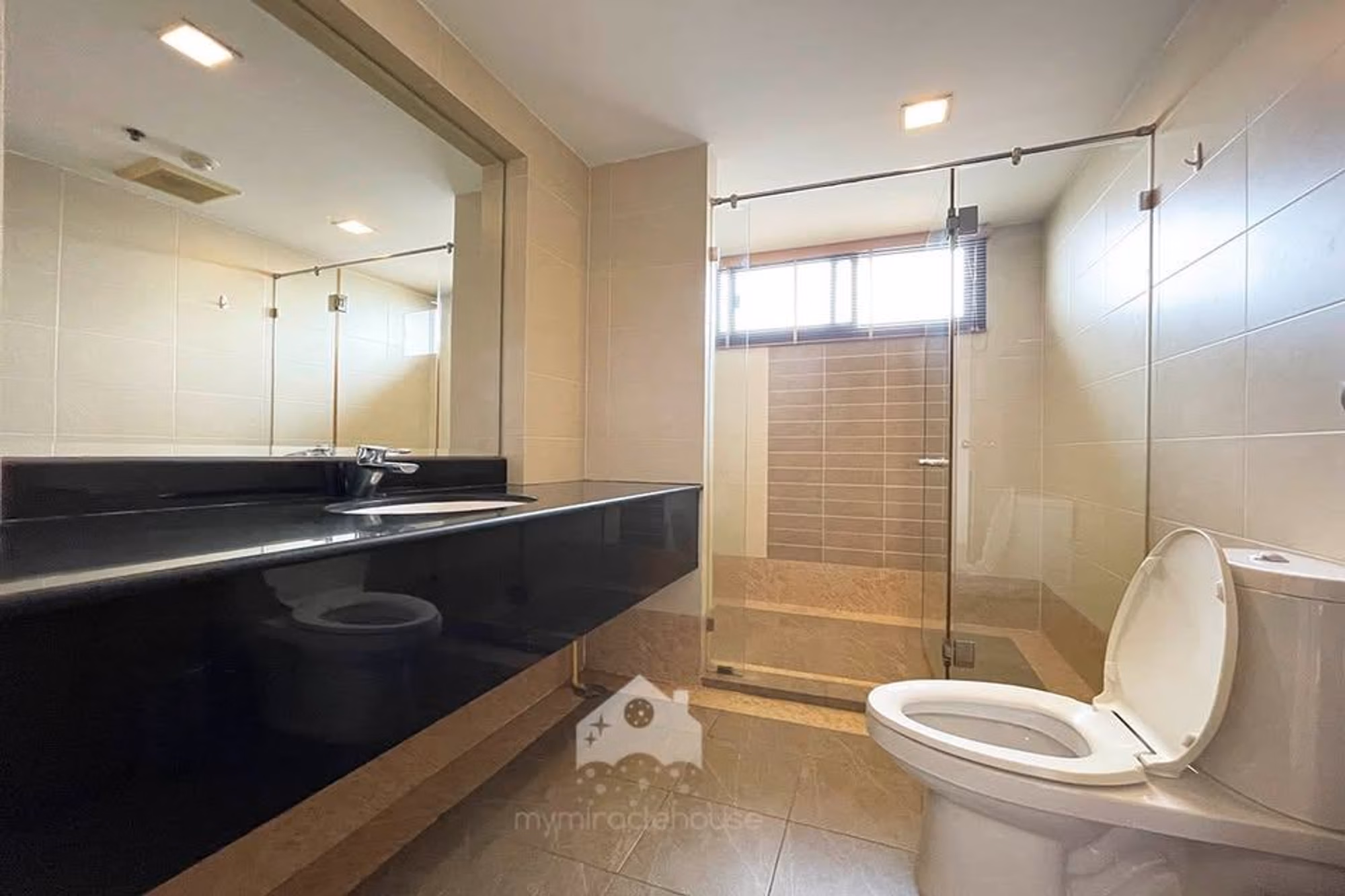 2 Bedroom Condo - Image 4