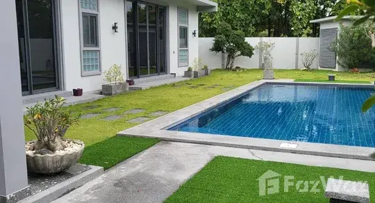 4 Bedroom House - Image 25