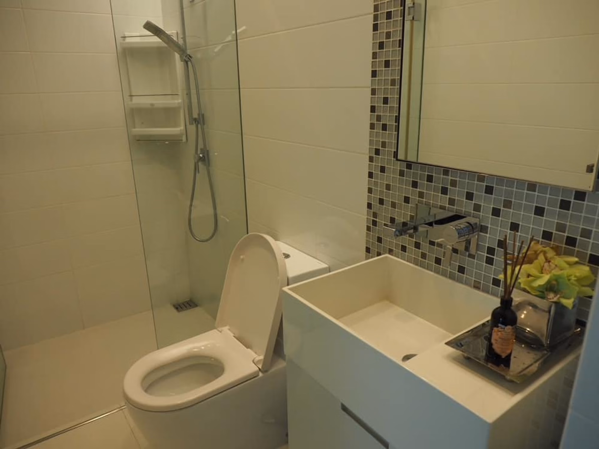 Condo - Image 10