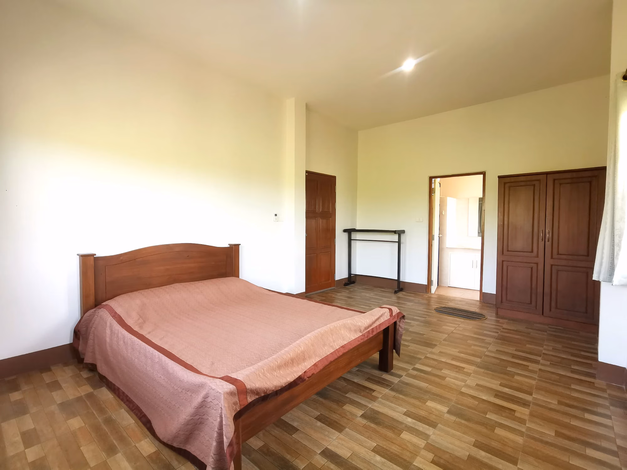 2 Bed House for Rent in Mueang Chiang Mai - Image 17