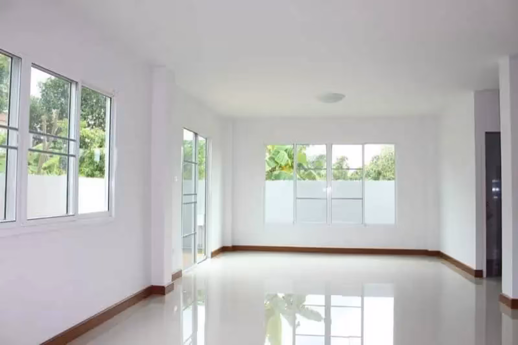 4 Bedroom House - Image 5