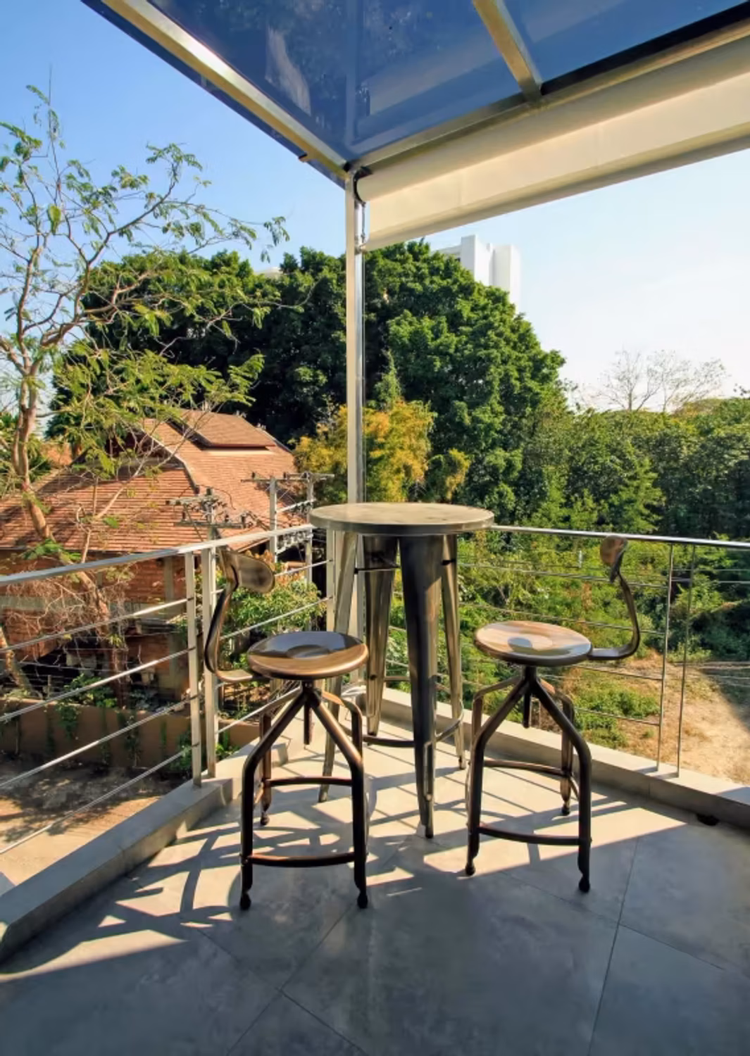 1 Bedroom Condo - Image 2