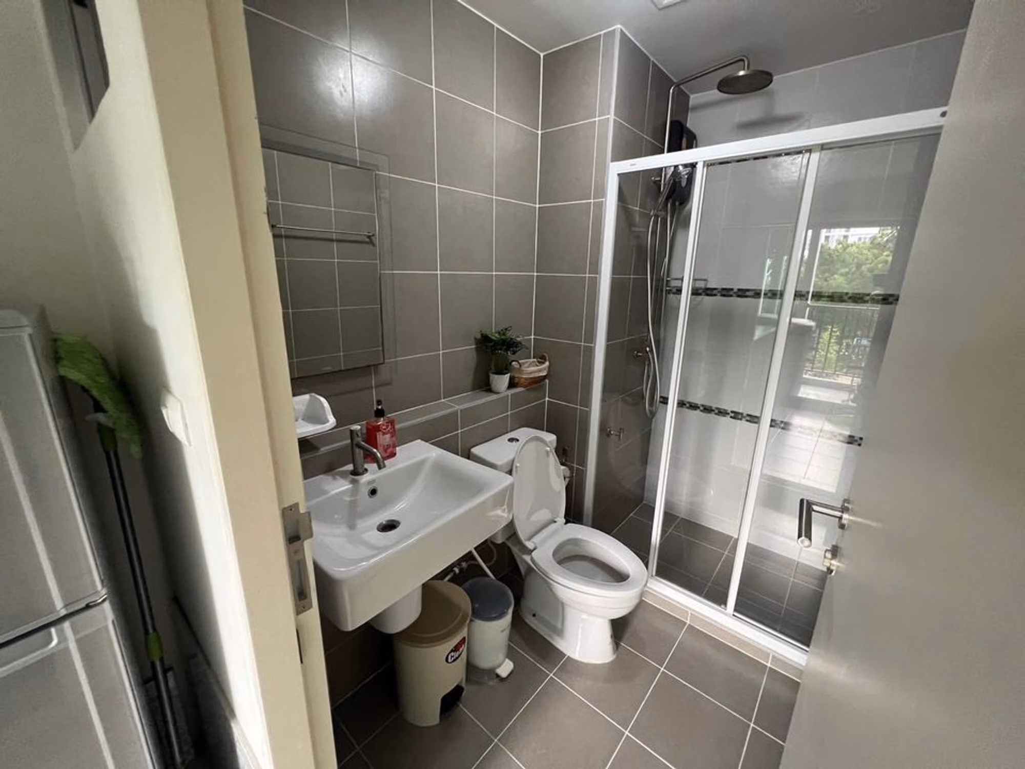 Condo - Image 4