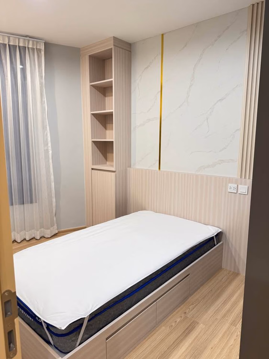 2 Bed Condo for Rent in Phra Khanong - Image 4