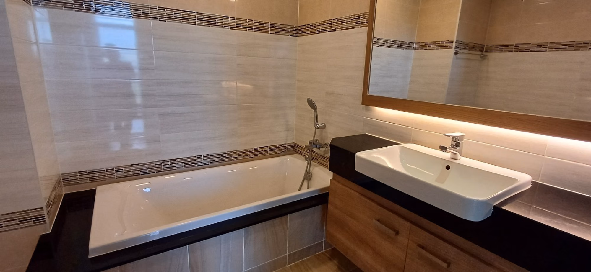 2 Bed Condo for Rent in Mueang Chiang Mai - Image 9