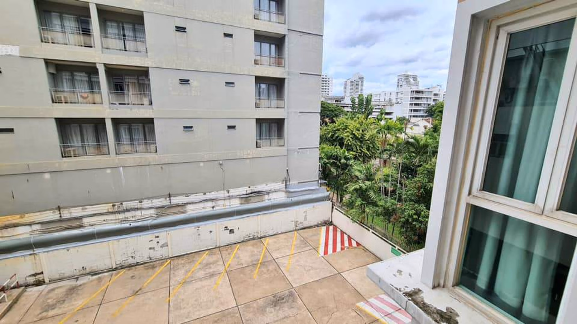 Condo - Image 6