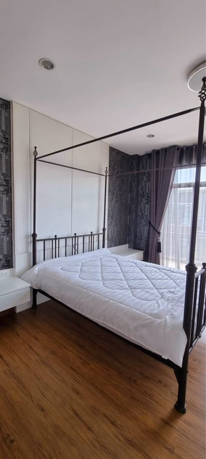 4 Bed House for Rent in Hang Dong - Image 12