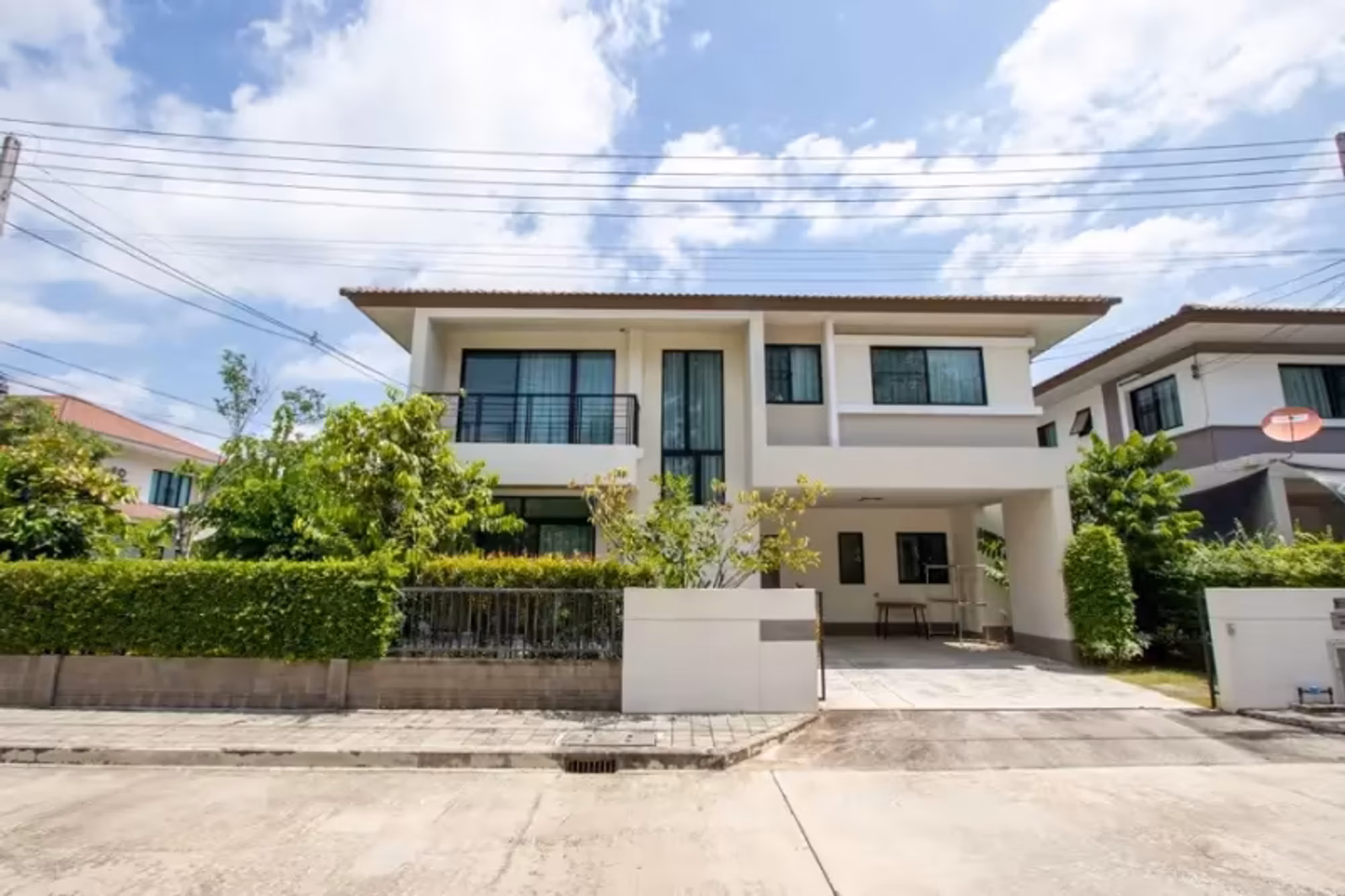 4 Bedroom House - Image 18