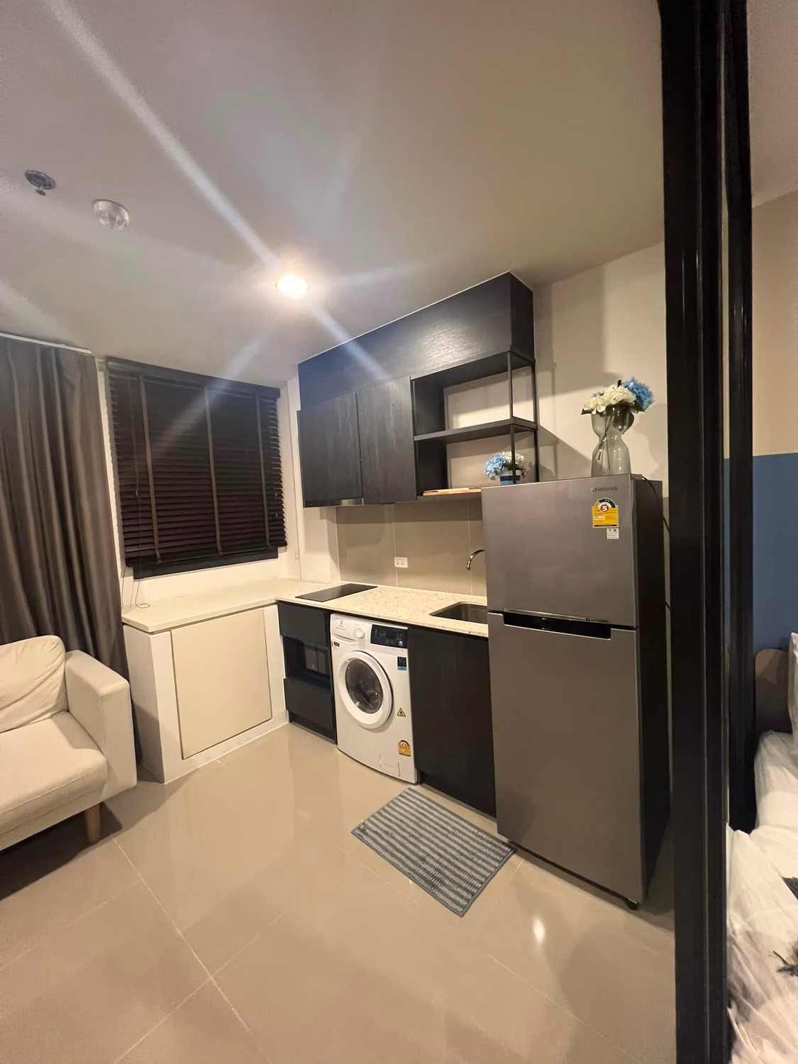 1 Bed Condo for Rent  Near Huai Khwang MRT - Image 3