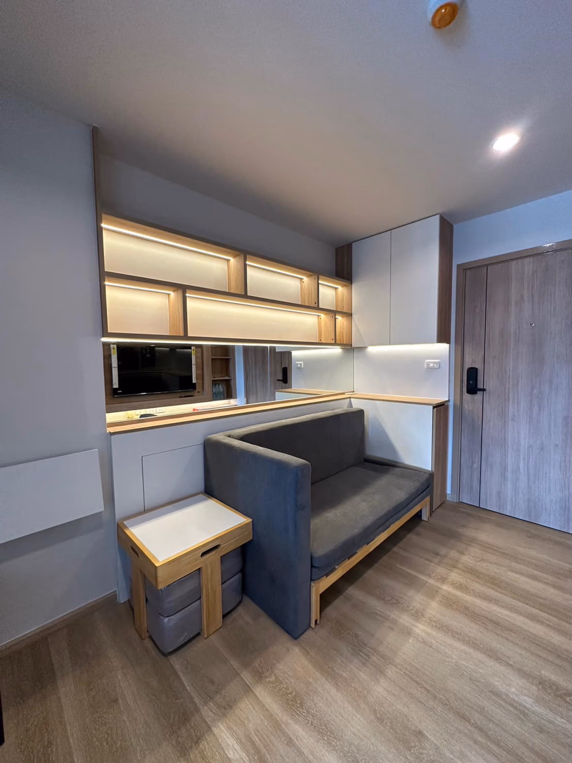 Condo - Image 1